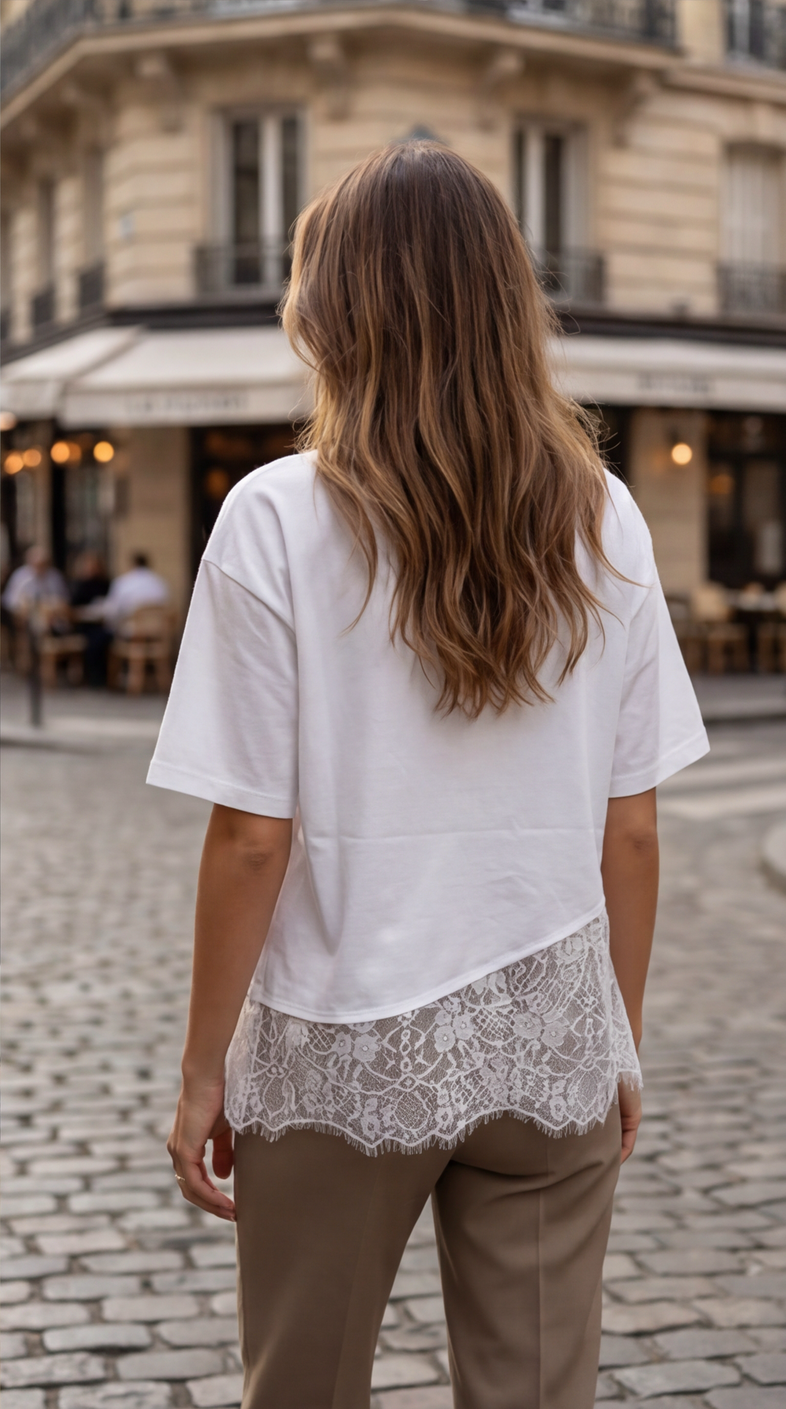 Camiseta de encaje a la moda