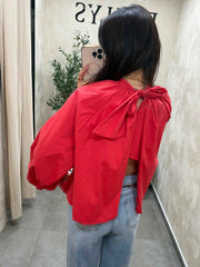 Blouse rouge dos nu