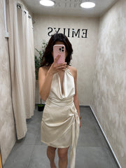 Robe satinée beige