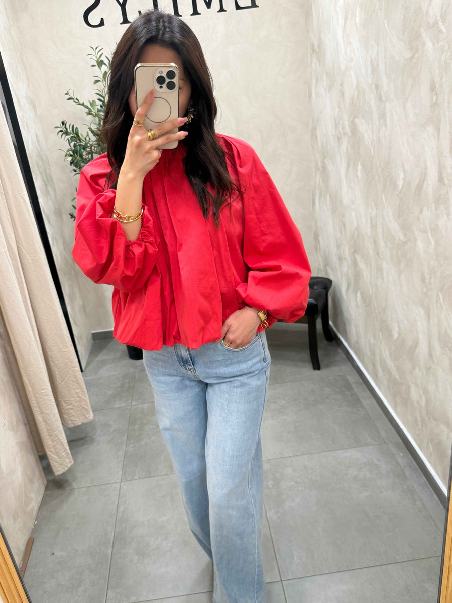 Blouse rouge dos nu