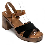 Escarpins en cuir noir pour un look élégant