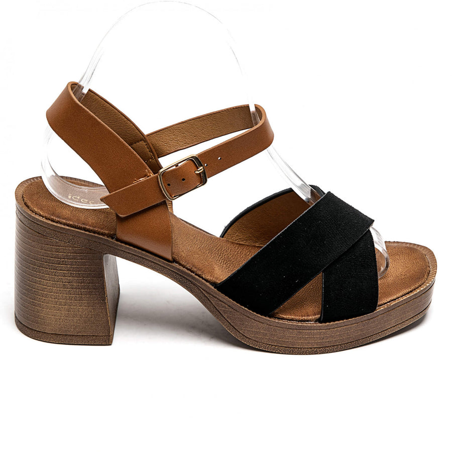 Escarpins en cuir noir pour un look élégant