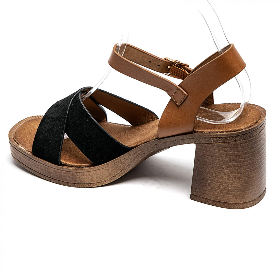 Escarpins en cuir noir pour un look élégant