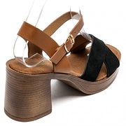 Escarpins en cuir noir pour un look élégant