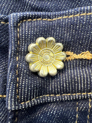 Jean brut cœur léopard: Style Unique et Confort Absolu