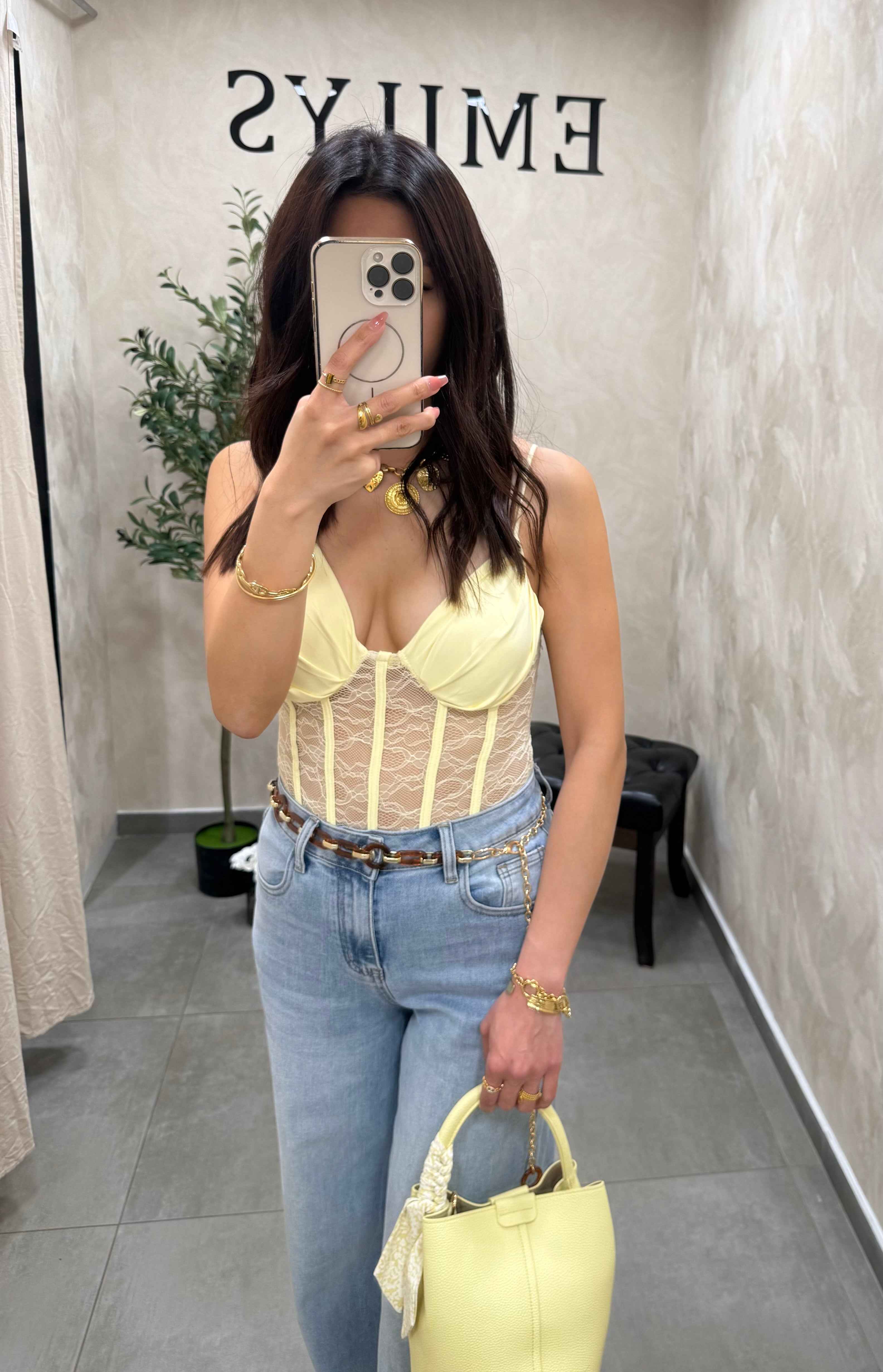 Body en dentelle jaune