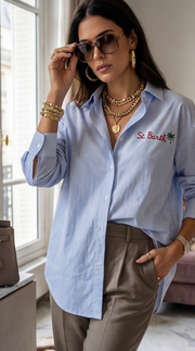 Camisa elegante de rayas azules - Estilo moderno