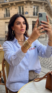 Camisa elegante de rayas azules - Estilo moderno